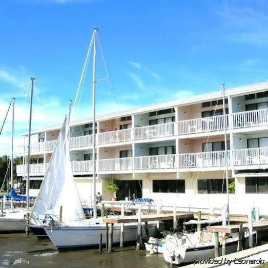 Апарт отель Cedar Cove Beach And Yacht Club Сидар-Ки Экстерьер фото