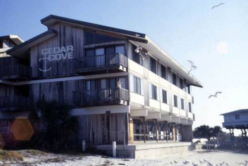 Апарт отель Cedar Cove Beach And Yacht Club Сидар-Ки Экстерьер фото
